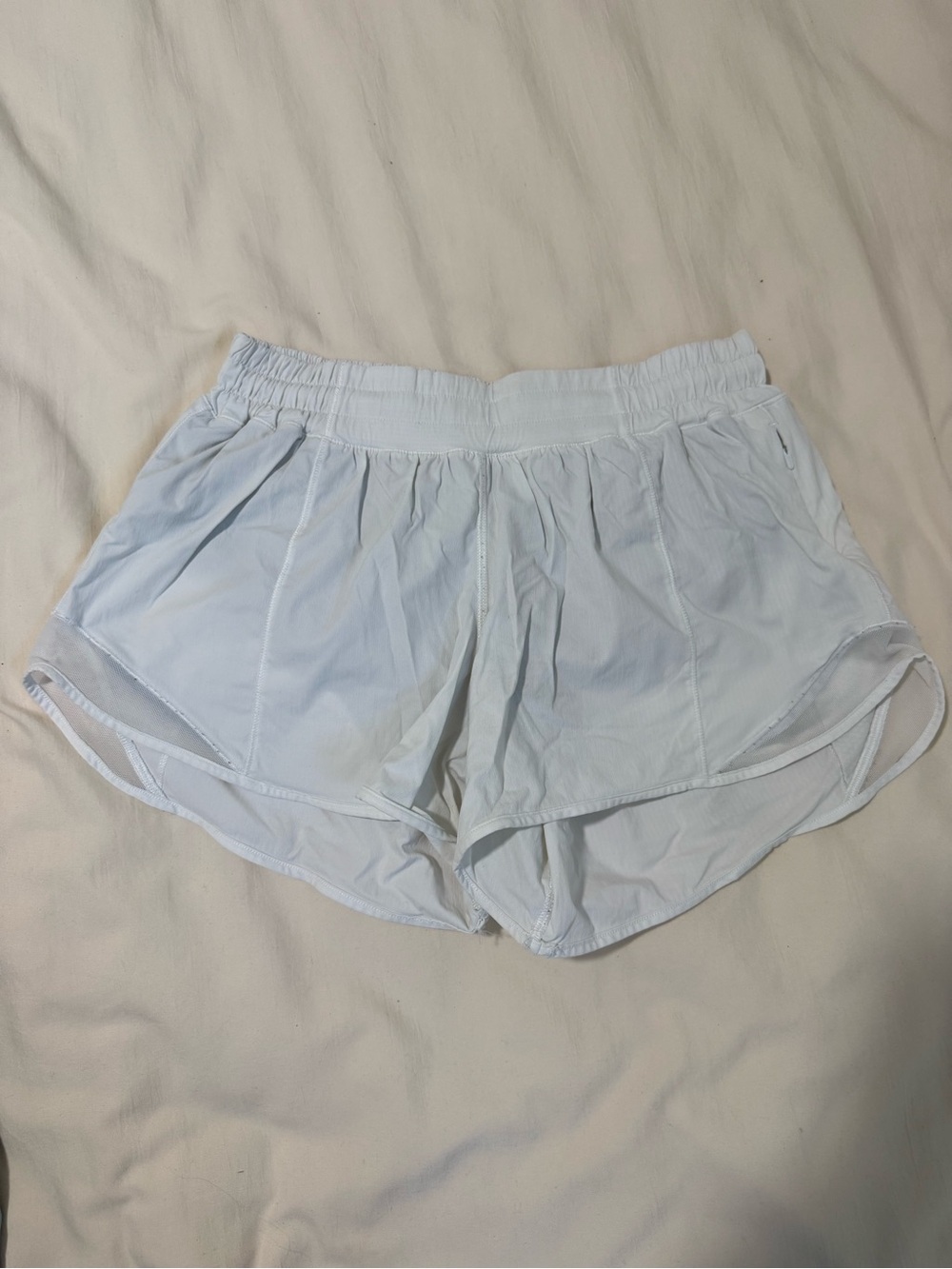 lululemon athletica women's Hotty Hot shorts